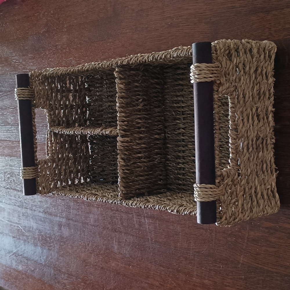 Seagrass  Basket with Wood Handles 3 Sections